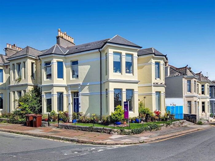 4 Bedroom End Terrace House For Sale In Greenbank Avenue, Plymouth, PL4