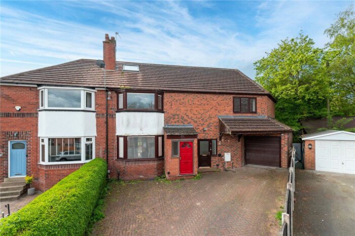 5 Bedroom Semi-detached House For Sale In Bramleigh Grove, Morley, Leeds, West Yorkshire, LS27