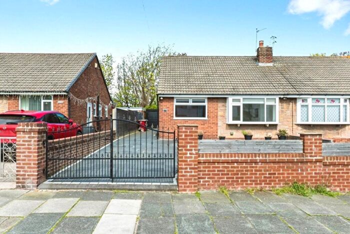 2 Bedroom Bungalow For Sale In Warley Road, Blackpool, Lancashire, FY2