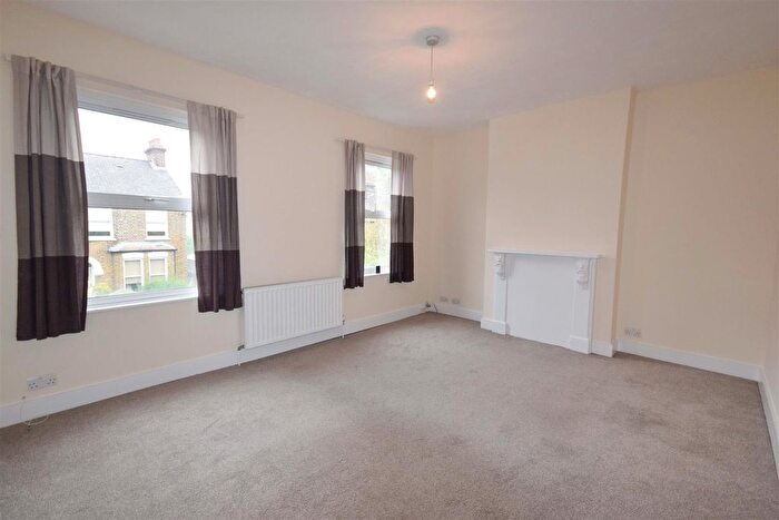 1 Bedroom Flat To Rent In William Road, Wimbledon, SW19