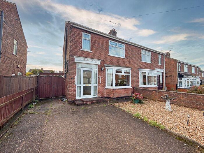 3 Bedroom Semi Detached House For Sale In Stanley Road, Scunthorpe, DN15