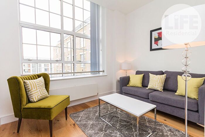 Studio To Rent In Clapham Road, Clapham Road, SW9