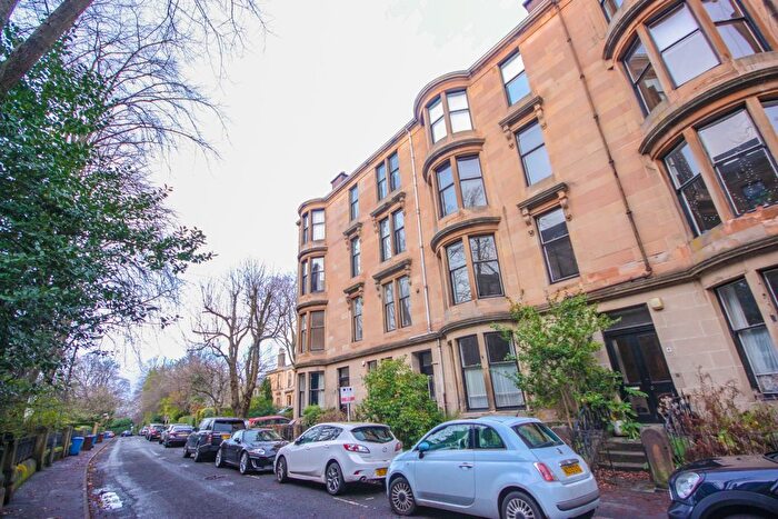 4 Bedroom Flat To Rent In Turnberry Road, Glasgow, G11