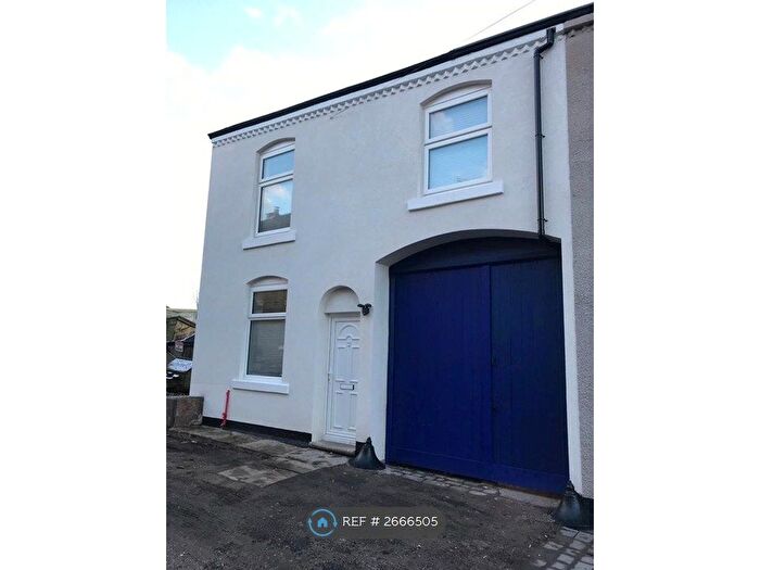3 Bedroom End Of Terrace House To Rent In Regent Street, Padfield, Glossop, SK13