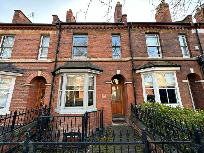 1 Bedroom Flat To Rent In Emscote Road, Warwick, CV34