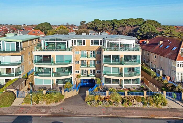 3 Bedroom Apartment For Sale In Boscombe Overcliff Drive, Southbourne, Bournemouth, Dorset, BH5