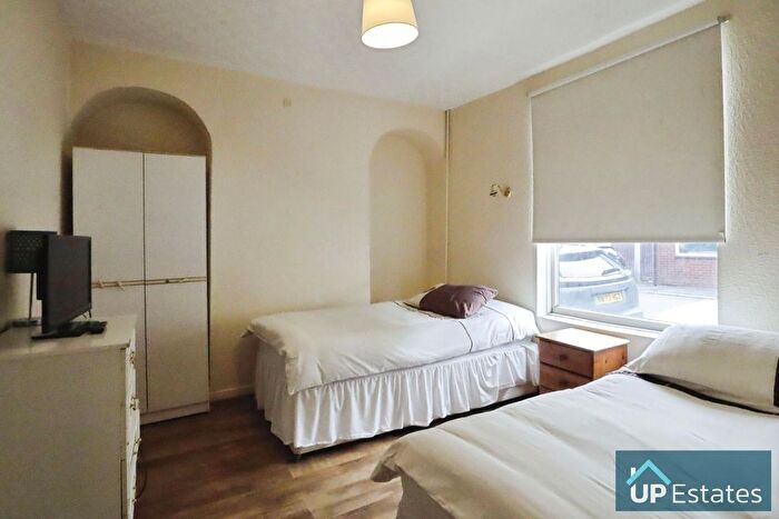 3 Bedroom Terraced House For Sale In Cromwell Street, Coventry, CV6
