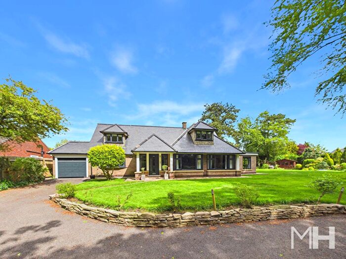5 Bedroom Detached House For Sale In Pear Tree Croft, Longton, Preston, PR4