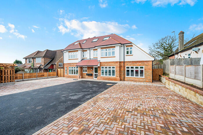 2 Bedroom Flat To Rent In Pillarbox House, Godstone Hill, RH9