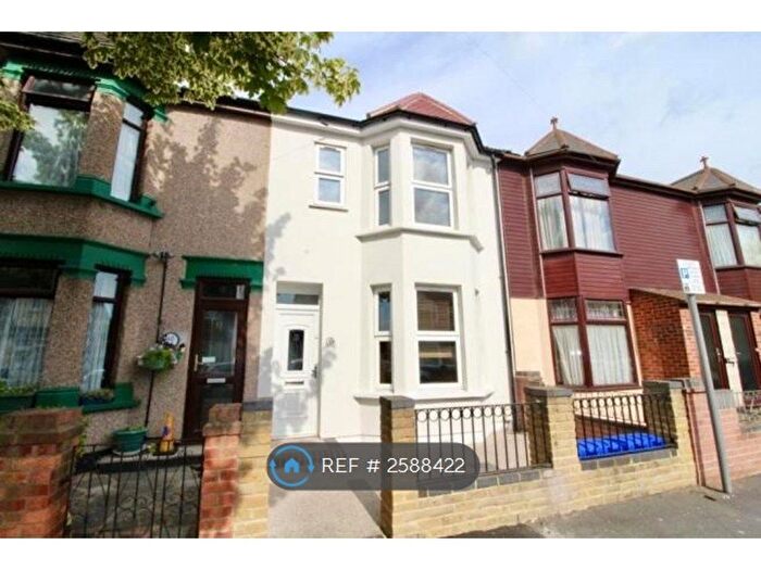 4 Bedroom Terraced House To Rent In Norfolk Road, Romford, RM7