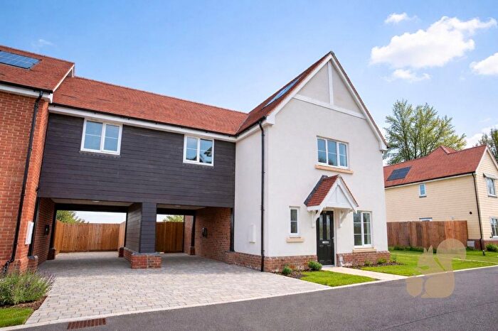 3 Bedroom Link Detached House For Sale In , Scholars Close, Felsted, CM6