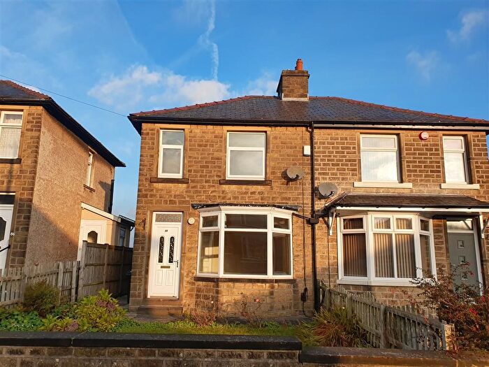 3 Bedroom Property To Rent In Gramfield Road, Huddersfield, HD4