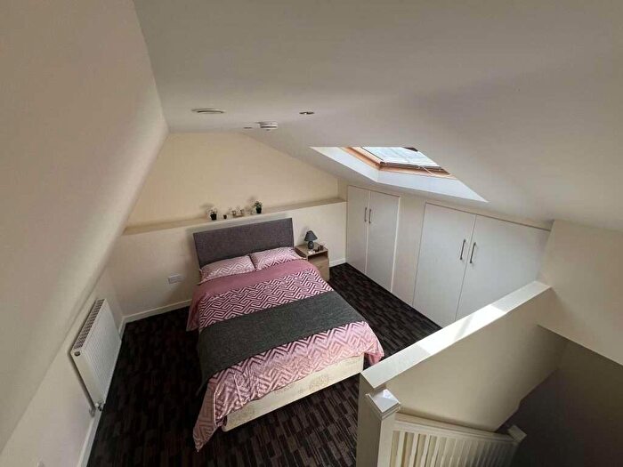 1 Bedroom Flat To Rent In Flat, Gladstone Buildings, St James Row, S1