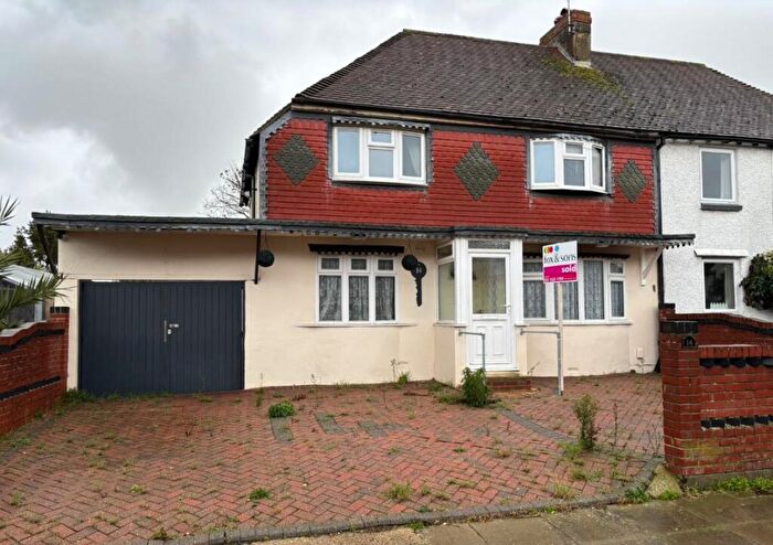 3 Bedroom Semi-Detached House For Sale In Minstead Road, Southsea, Hampshire, PO4