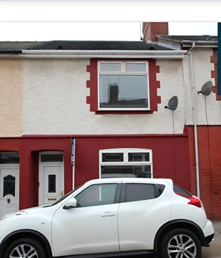 3 Bedroom Terraced House To Rent In Wesley Street, Pontefract, WF9