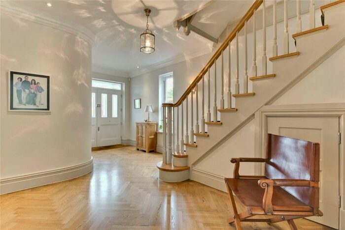 5 Bedroom Detached House To Rent In Hever Place, East Molesey, Surrey, KT8