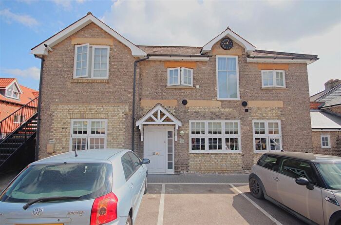 1 Bedroom Flat To Rent In High Street, Newmarket, CB8