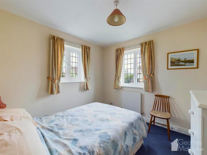 3 Bedroom Detached House For Sale In Pilkingtons, Church Langley, Harlow, CM17