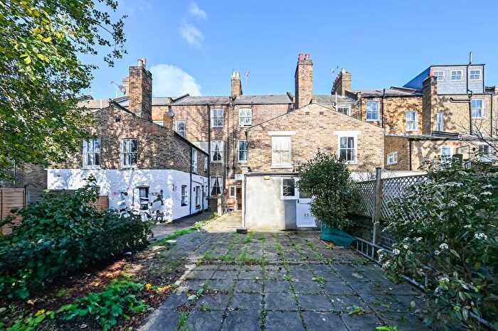 Studio To Rent In Highbury, Highbury, London, N7