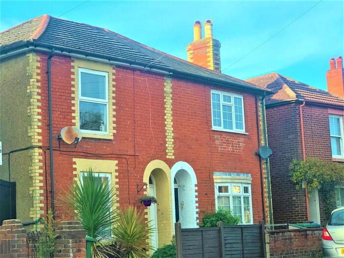 1 Bedroom Flat To Rent In Mansion Road, Freemantle, Southampton, SO15