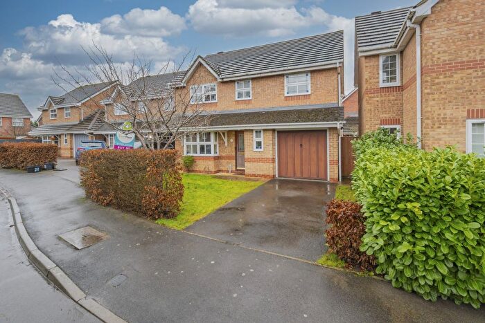 4 Bedroom Terraced House For Sale In Furze Close, Peatmoor, Swindon, SN5