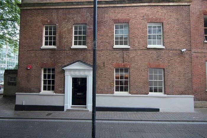 1 Bedroom Flat To Rent In Berkeley Street, Gloucester, Gloucester, GL1