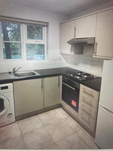 1 Bedroom Flat To Rent In Butteridges Close, Dagenham, RM9
