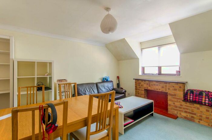 1 Bedroom Flat To Rent In Dale Grove, , North Finchley, London, N12