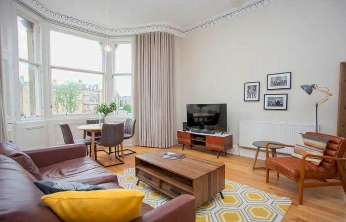 2 Bedroom Flat To Rent In Lynedoch Place, Glasgow, G3
