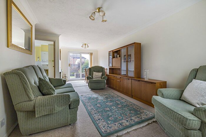 3 Bedroom Semi-detached House For Sale In Town Acres, Tonbridge, TN10