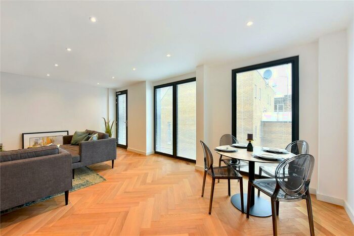 2 Bedroom Apartment To Rent In The Courtyard, Gloucester Avenue, London, NW1