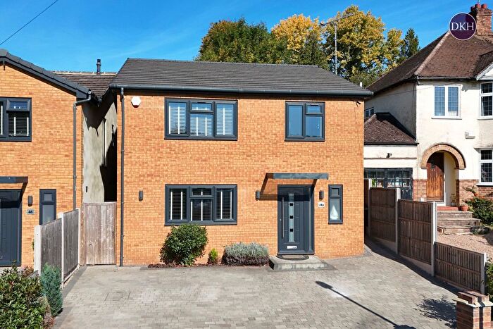 4 Bedroom Detached House For Sale In Rosecroft Drive, Nascot Wood, Watford, Hertfordshire, WD17