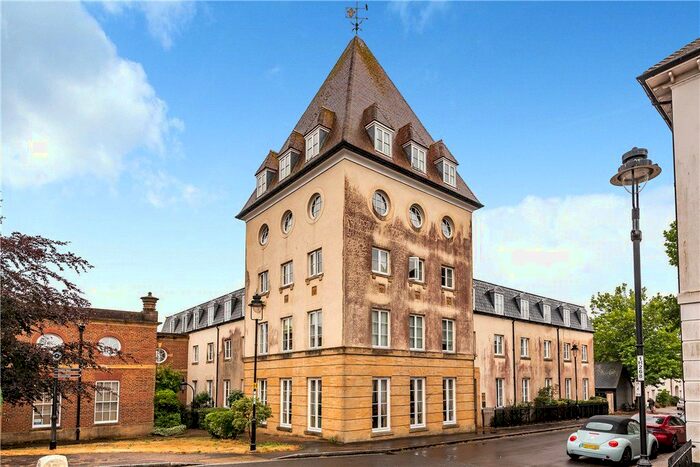 2 Bedroom Flat To Rent In Middlemarsh Street, Poundbury, Dorchester, DT1