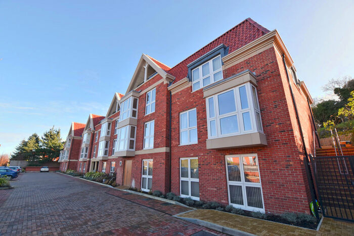 1 Bedroom Apartment To Rent In Holt Road, Cromer, NR27