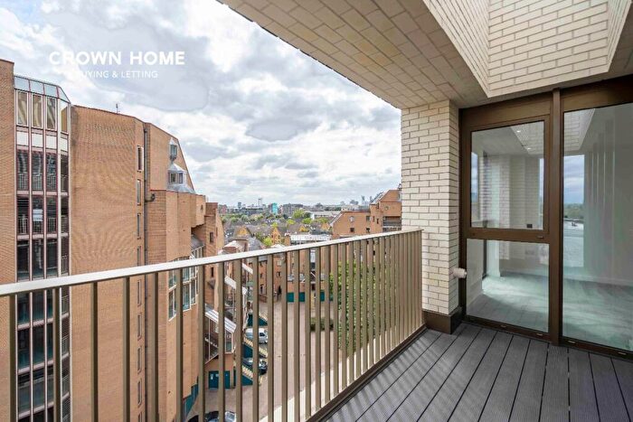 2 Bedroom Apartment To Rent In Boxwood Gardens, London Dock, E1W