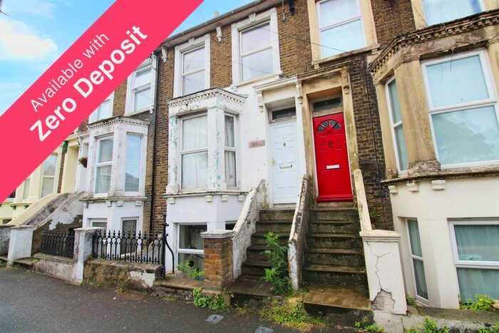 2 Bedroom Flat To Rent In The Broadway, Minster On Sea, Sheerness, ME12