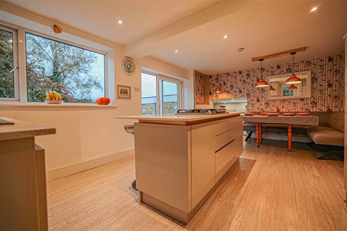 4 Bedroom Detached House For Sale In Gadeview Road, Hemel Hempstead, HP3