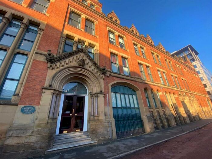 2 Bedroom Flat To Rent In Chepstow House, - Chepstow Street, Manchester, M1