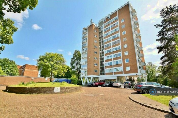 2 Bedroom Flat To Rent In Guildford Road, Woking, GU22