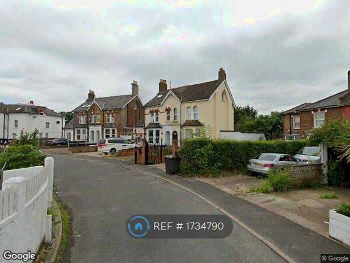 2 Bedroom Flat To Rent In Sunny Bank, London, SE25