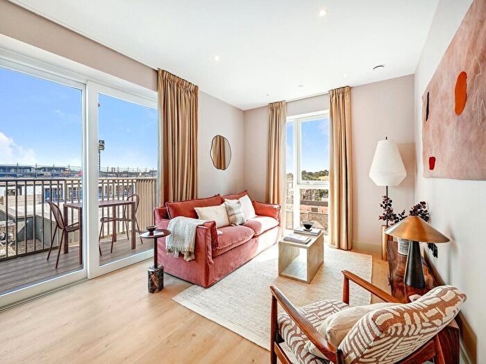 1 Bedroom Apartment To Rent In The Draper, Caversham Rd, NW9