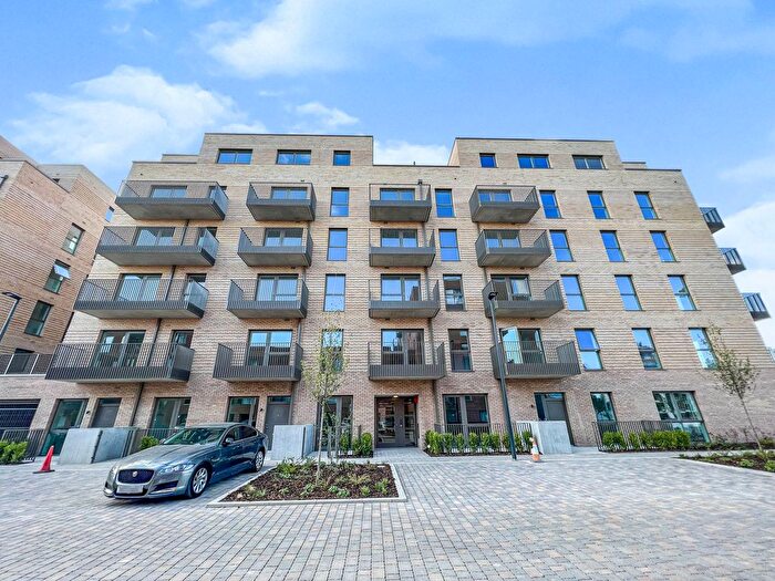 2 Bedroom Flat To Rent In Meadowview Close, Archer Apartments Meadowview Close, HA1