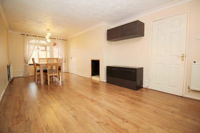 3 Bedroom Terraced House To Rent In Loriners, Crawley, RH10