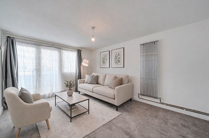 4 Bedroom Terraced House For Sale In Glamorgan Close, Mitcham, CR4