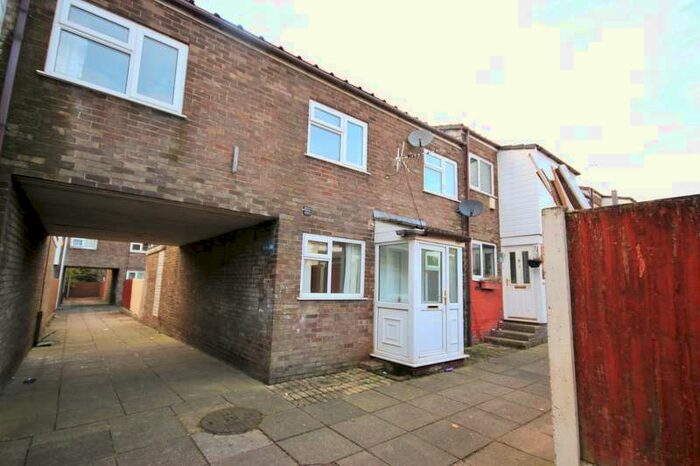 4 Bedroom End Of Terrace House To Rent In Belfield, Skelmersdale, WN8