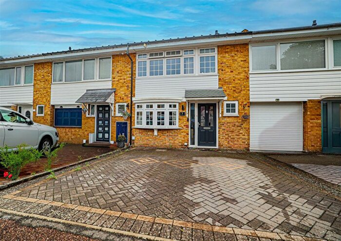 4 Bedroom Terraced House For Sale In Willow Way, Hemel Hempstead, HP1