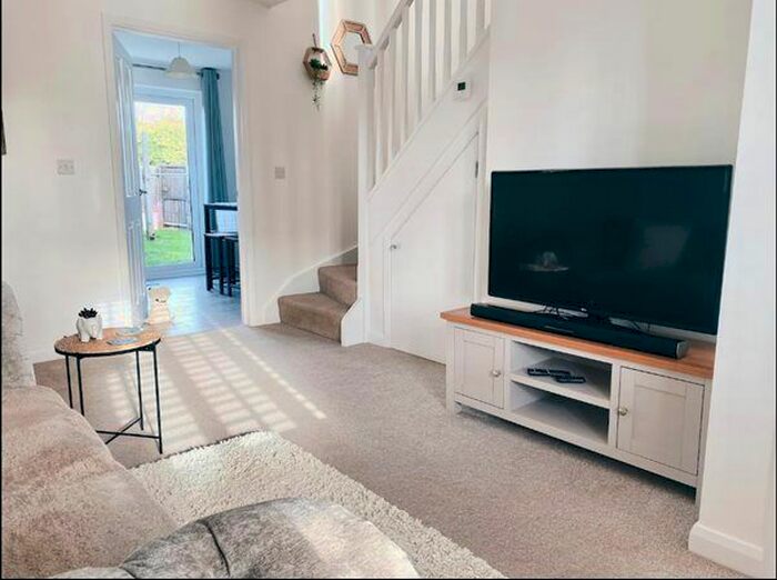 2 Bedroom Property To Rent In Spa Cottages, Oldends Lane, Stonehouse, GL10