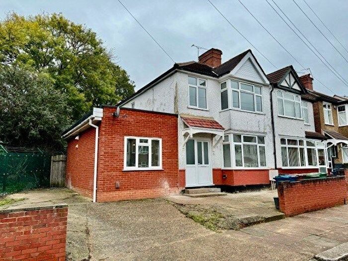 5 Bedroom Semi-Detached House To Rent In Bouverie Road, Harrow, HA1