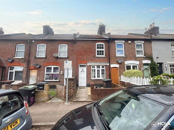 3 Bedroom House To Rent In Edward Street, Luton, LU2