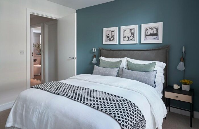 2 Bedroom Apartment To Rent In Charlotte Street, Birmingham, B3